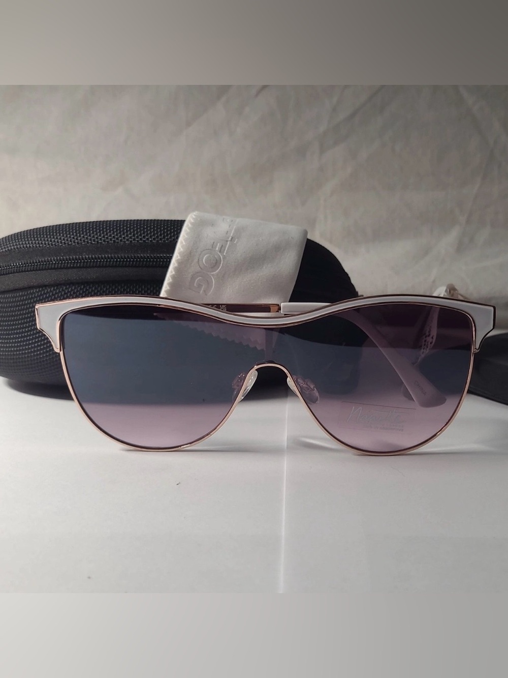 NWT Nanette Lepore Womens Shield Sunglasses Rose Gold White Oversized NN439